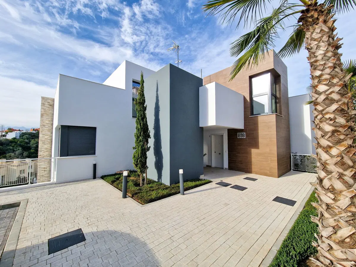 Duplex in Artola
