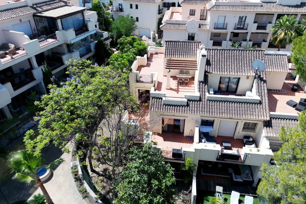 Townhouse in Nueva Andalucía