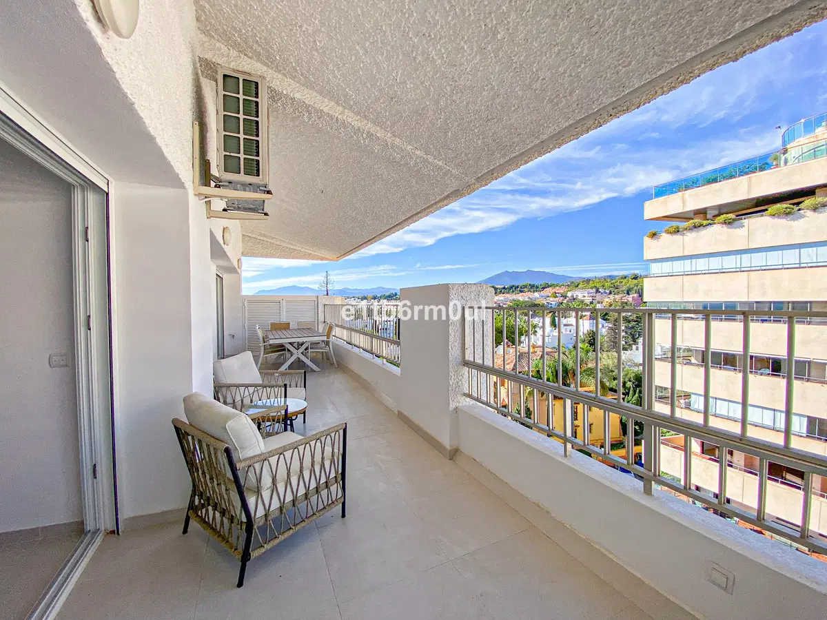 Penthouse in The Golden Mile