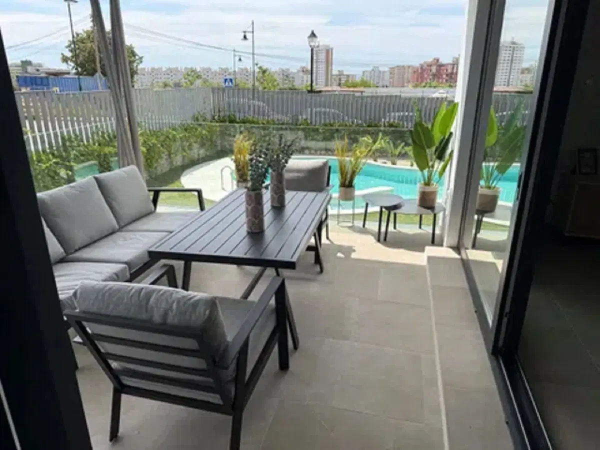 Middle Floor Apartment in Los Pacos