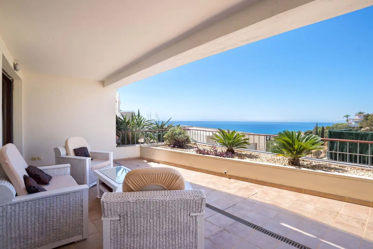 Ground Floor Apartment in Altos de los Monteros