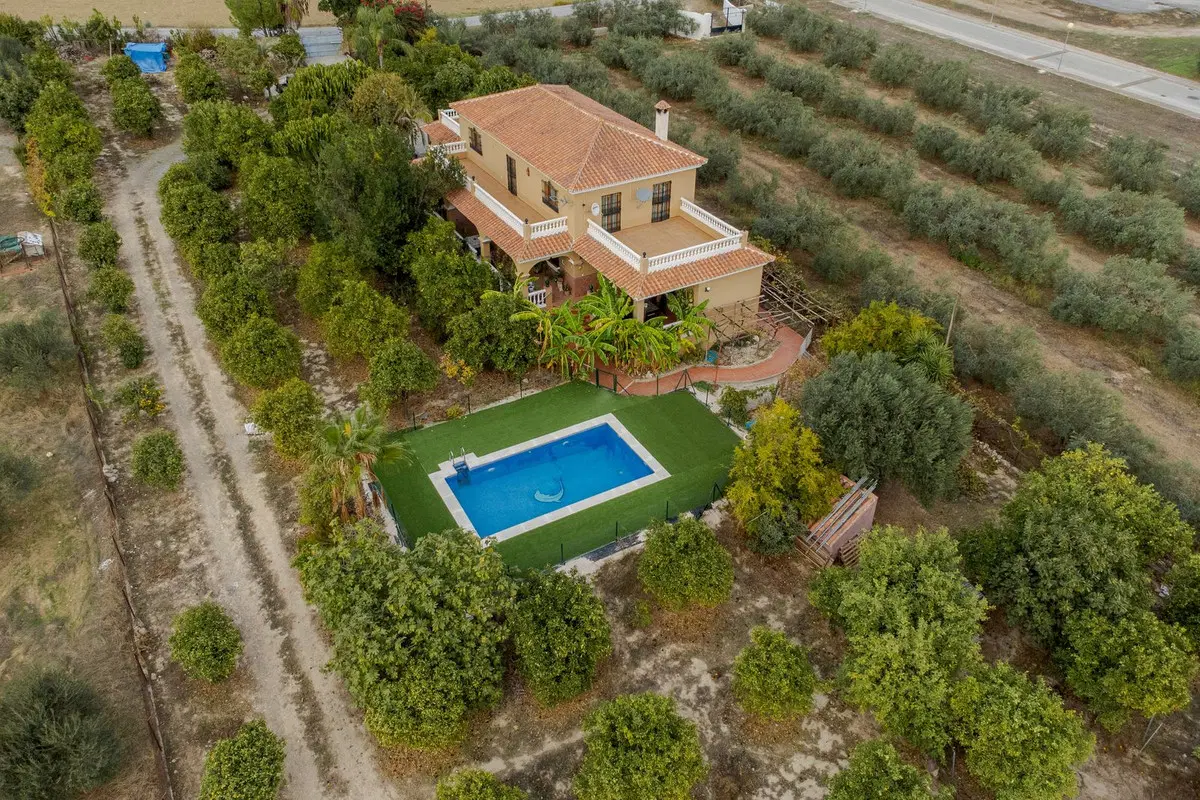 Detached Villa in Alhaurín el Grande