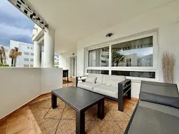 Middle Floor Apartment in Puerto Banús — photo 4