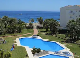 Middle Floor Apartment in Puerto Banús — photo 6