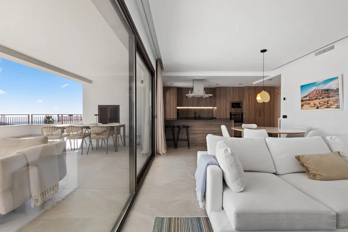 Middle Floor Apartment in Istán