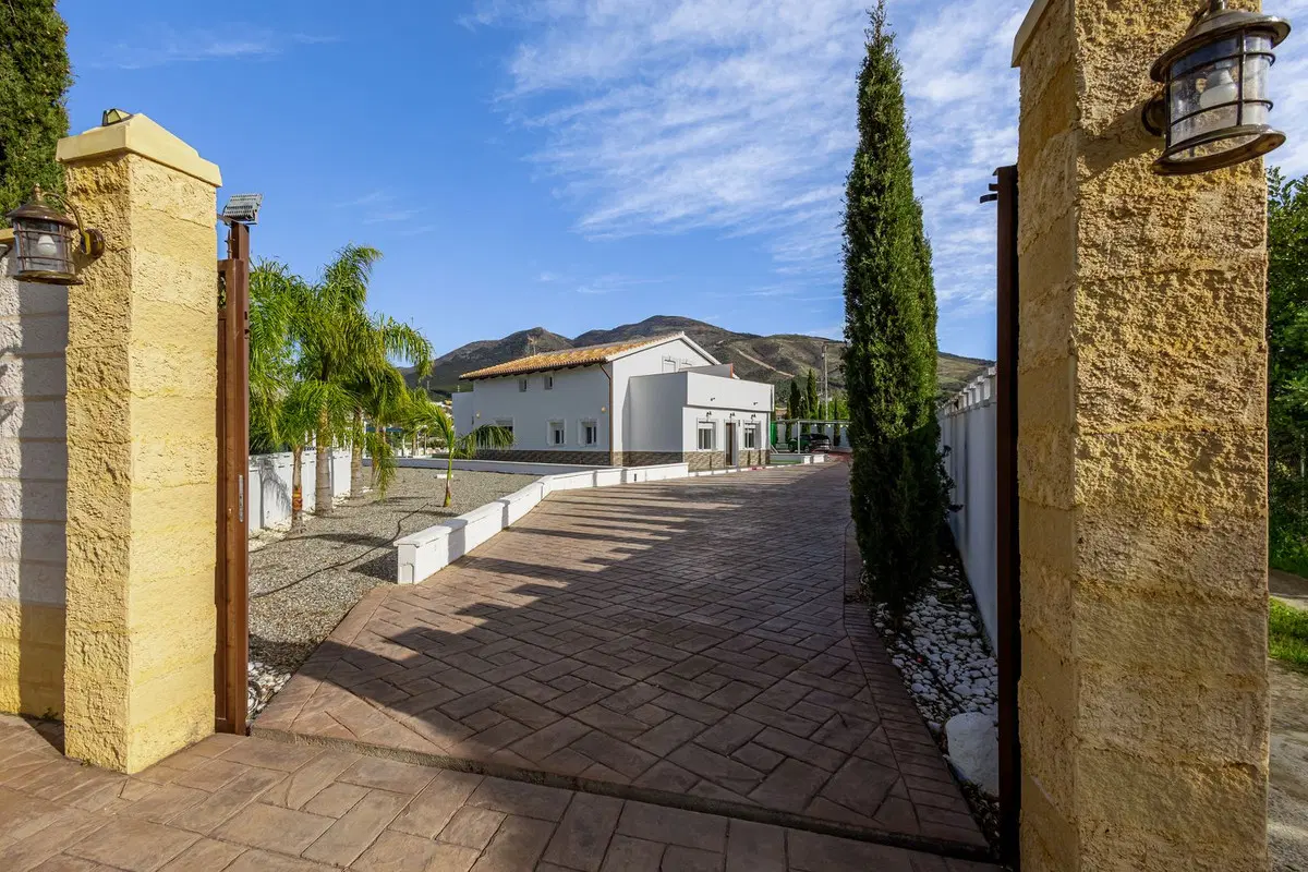 Detached Villa in Alhaurín el Grande