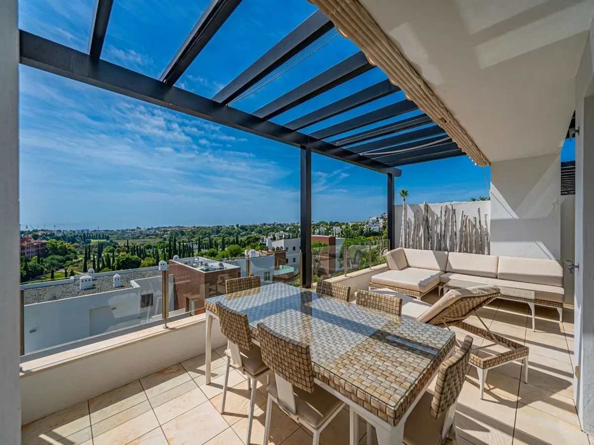 Middle Floor Apartment in Los Flamingos