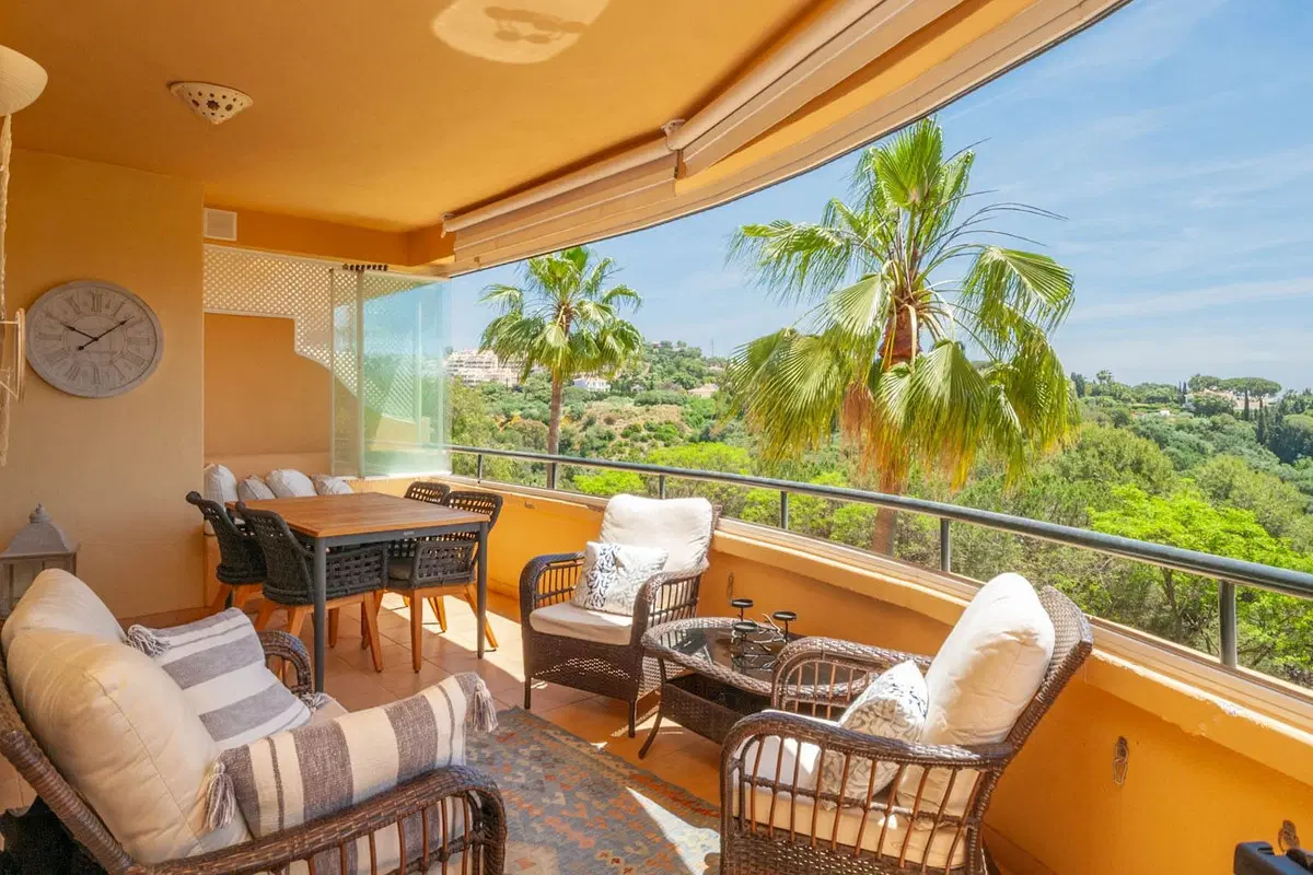 Middle Floor Apartment in Elviria