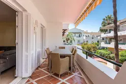 Middle Floor Apartment in El Presidente — photo 8