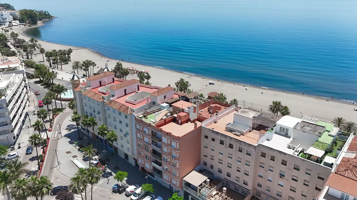 Middle Floor Apartment in Estepona