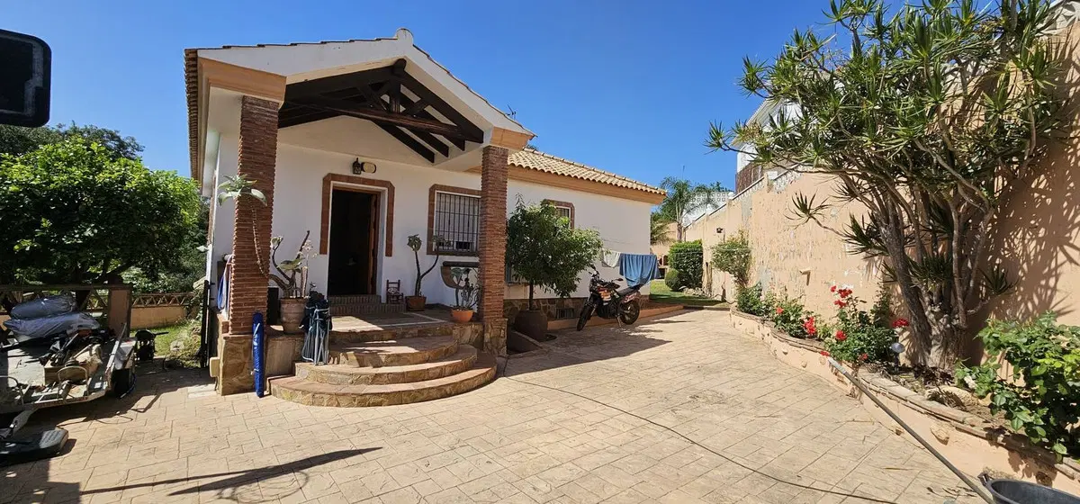 Detached Villa in El Rosario