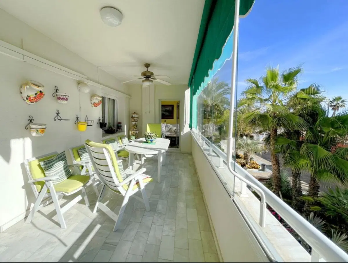 Middle Floor Apartment in Estepona