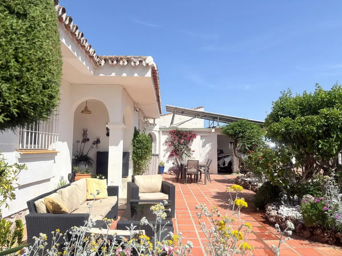 Detached Villa in Cerros del Aguila