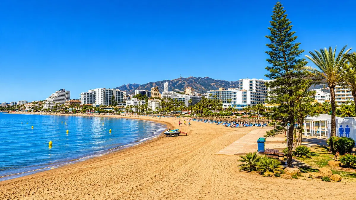 Middle Floor Apartment in Benalmadena Costa