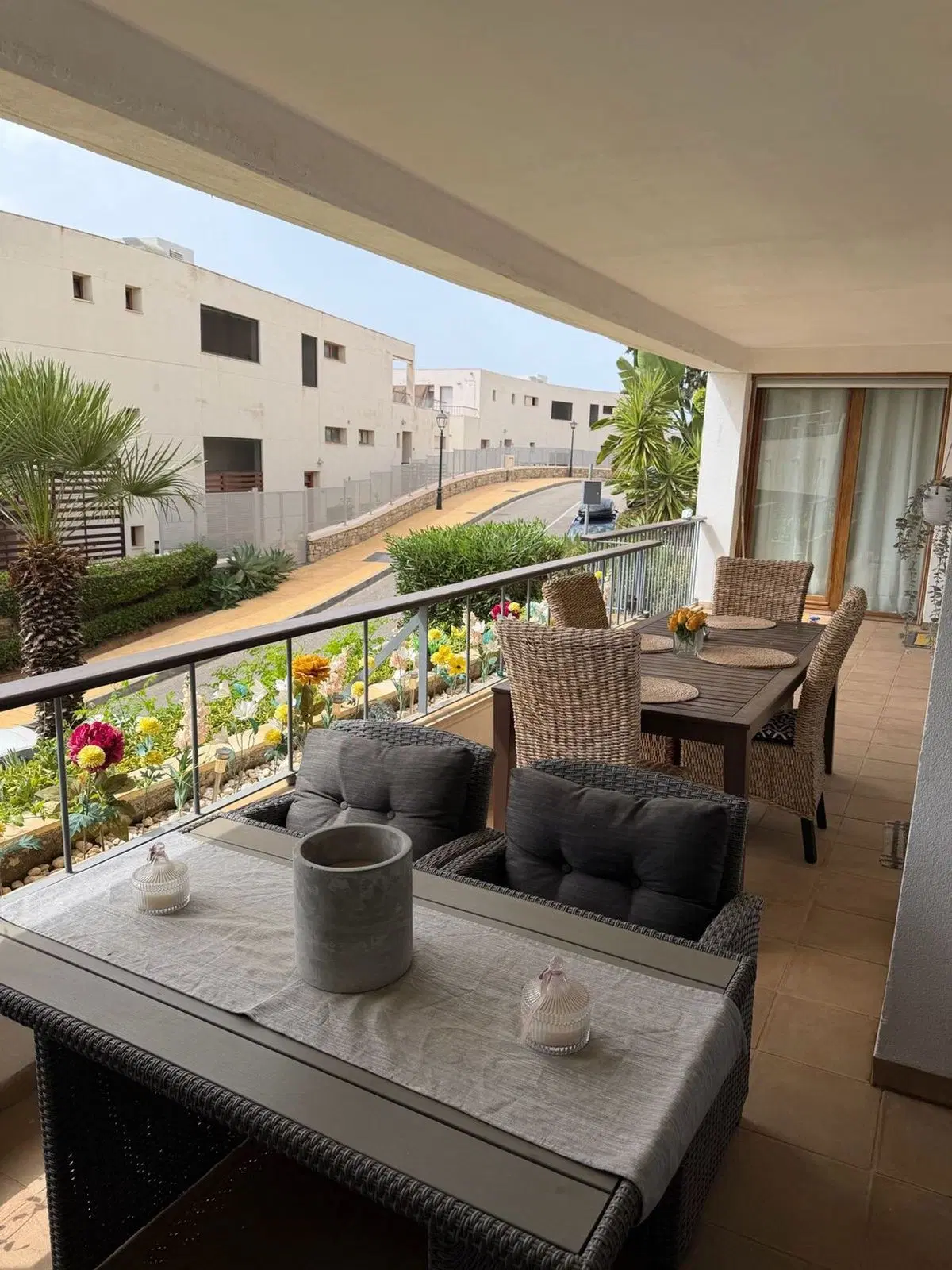 Middle Floor Apartment in Altos de los Monteros