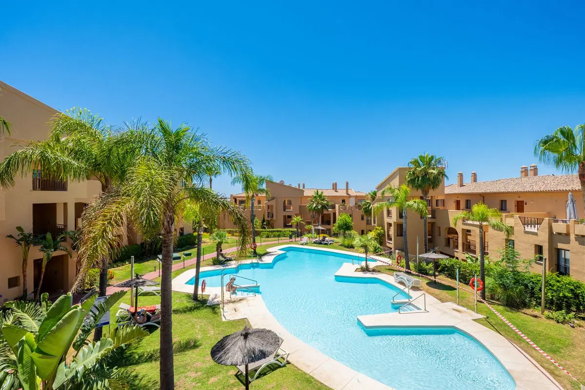 Middle Floor Apartment in Benahavís