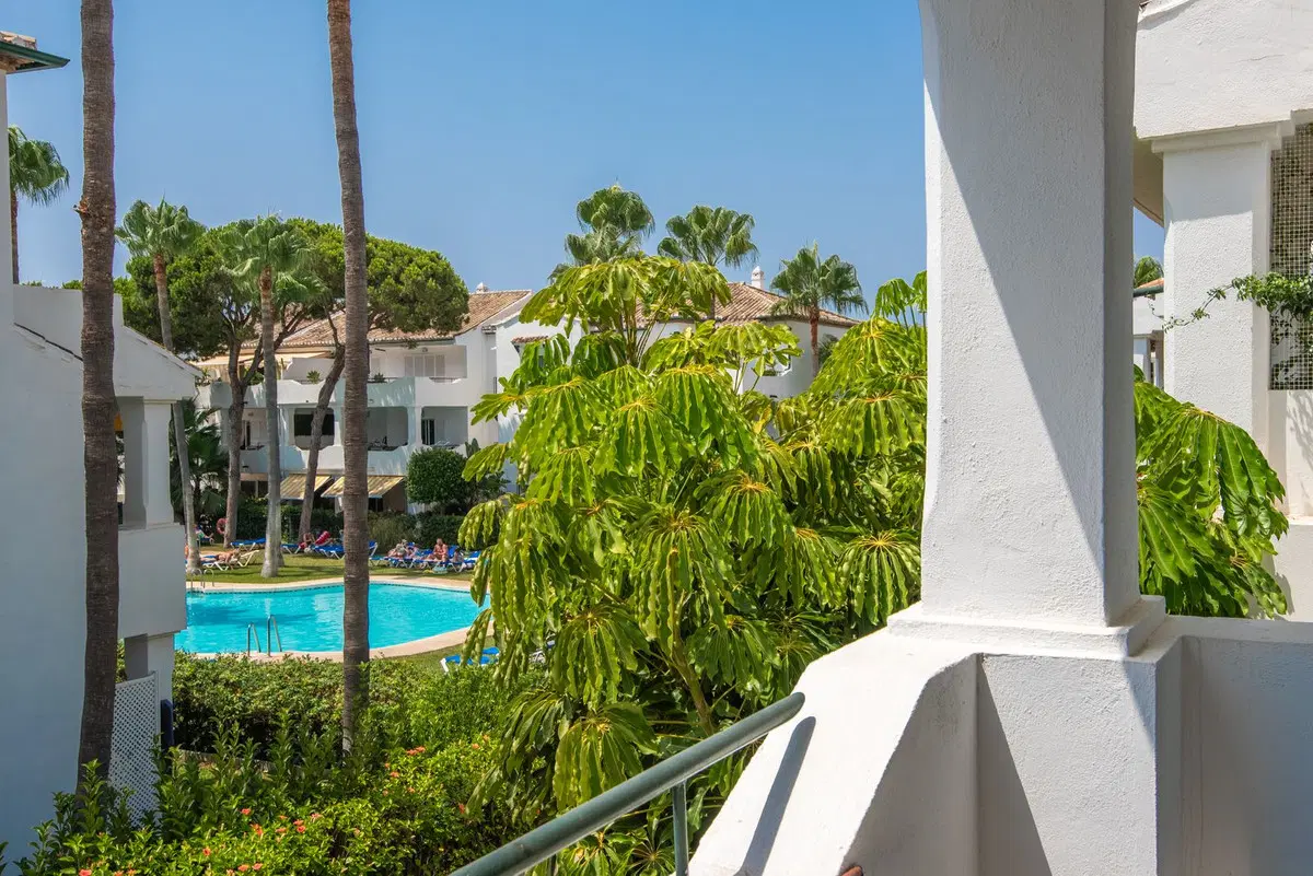 Middle Floor Apartment in El Presidente