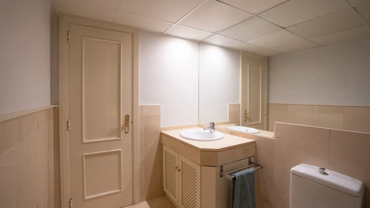 Middle Floor Apartment in Sotogrande — photo 8 of 10