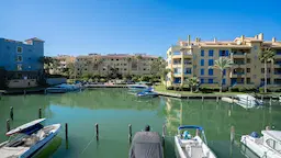 Middle Floor Apartment in Sotogrande — photo 1