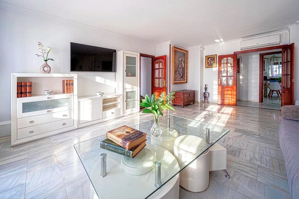 Middle Floor Apartment in Málaga