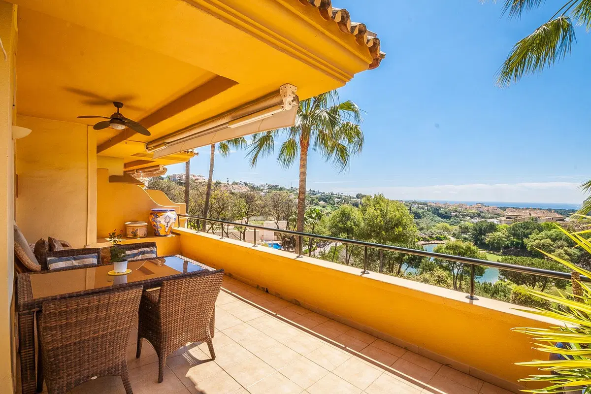 Middle Floor Apartment in Elviria