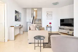 Middle Floor Apartment in Puerto de Cabopino — photo 2